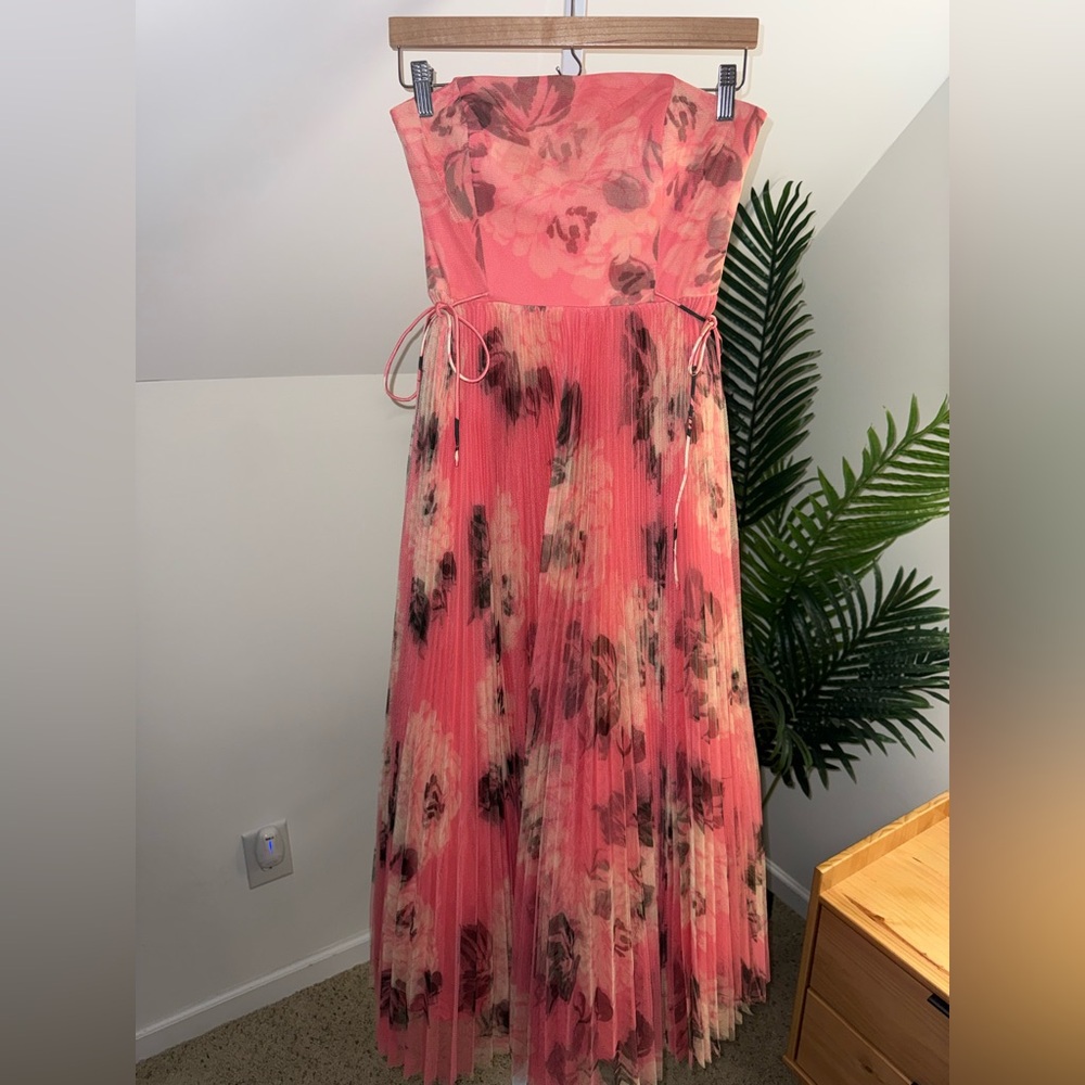 Hutch Coral Floral Strapless Pleated Midi Dress - Picture 8 of 9